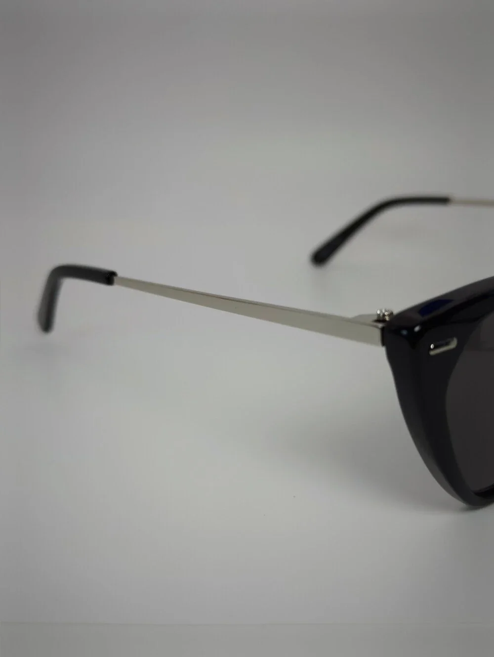 Santa Cruz. Classic Black Cat-Eye Women's.